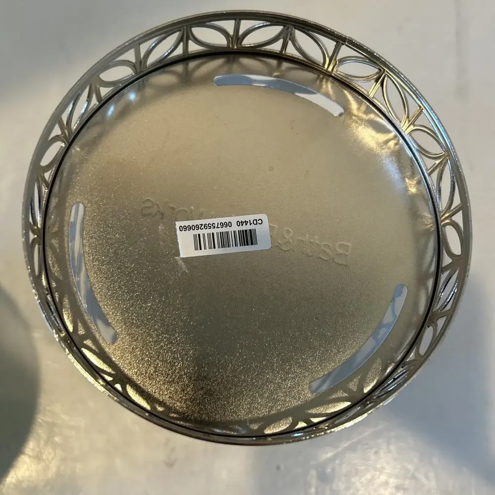 NEW BATH & BODY WORKS SPRING FLORAL TOSS 3-WICK CANDLE HOLDER SLEEVE And Candle